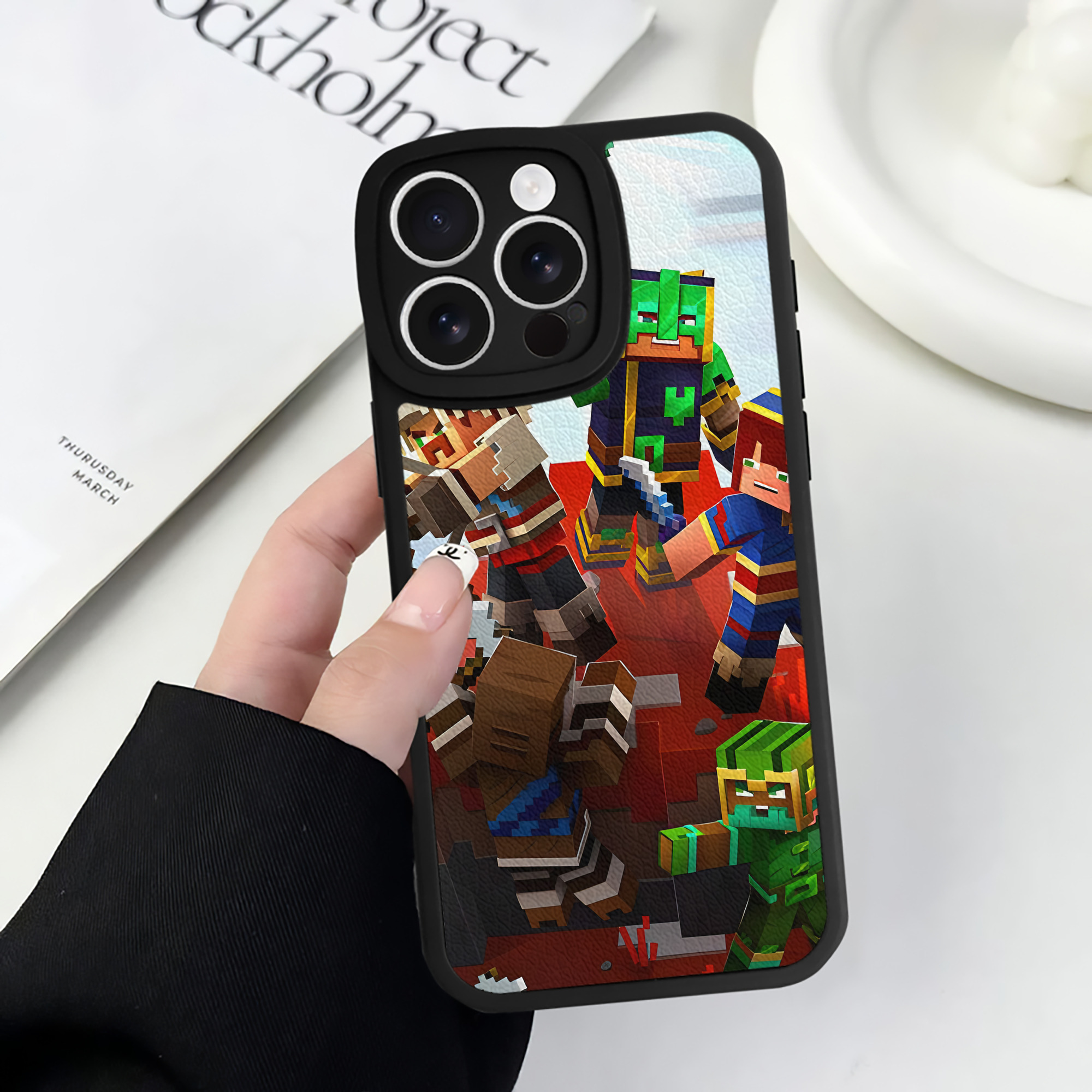 （画像用） マインクラフト ブロックの世界 Minecraft MC Block world 【iPhone 16シリーズ対応】シリコンスマホケース（レザー調） 材質：シリコン